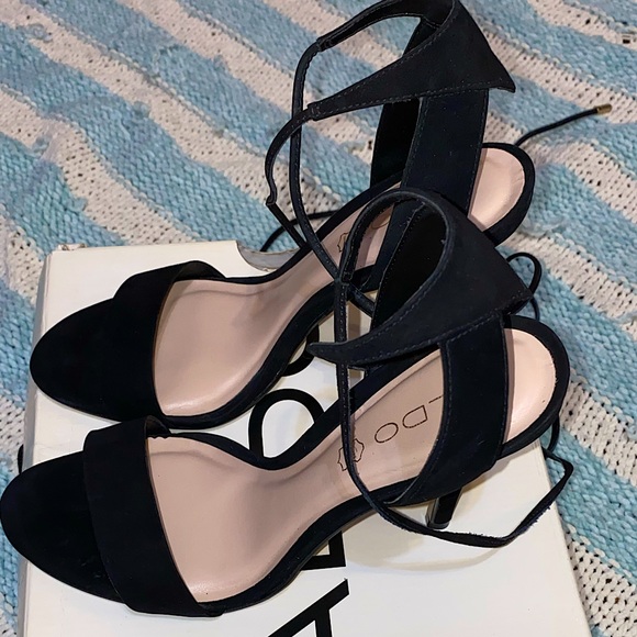 Open toe heels - Picture 3 of 8